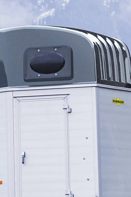 Humbaur Pferdeanhänger Equitos Alu