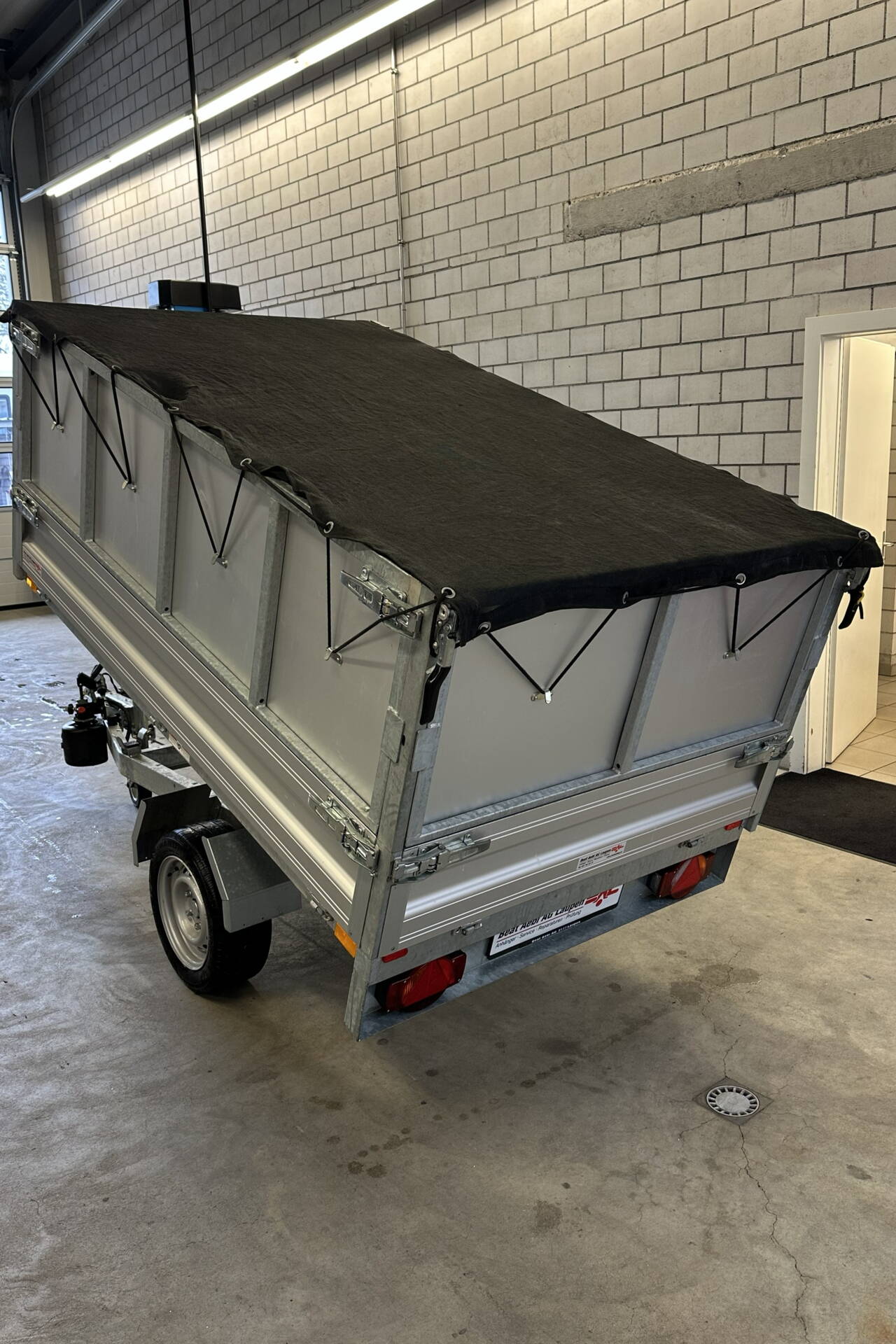 Occasion Humbaur 1-Achs Rückwärtskipper Occasion Humbaur 1-Achs Rückwärtskipper