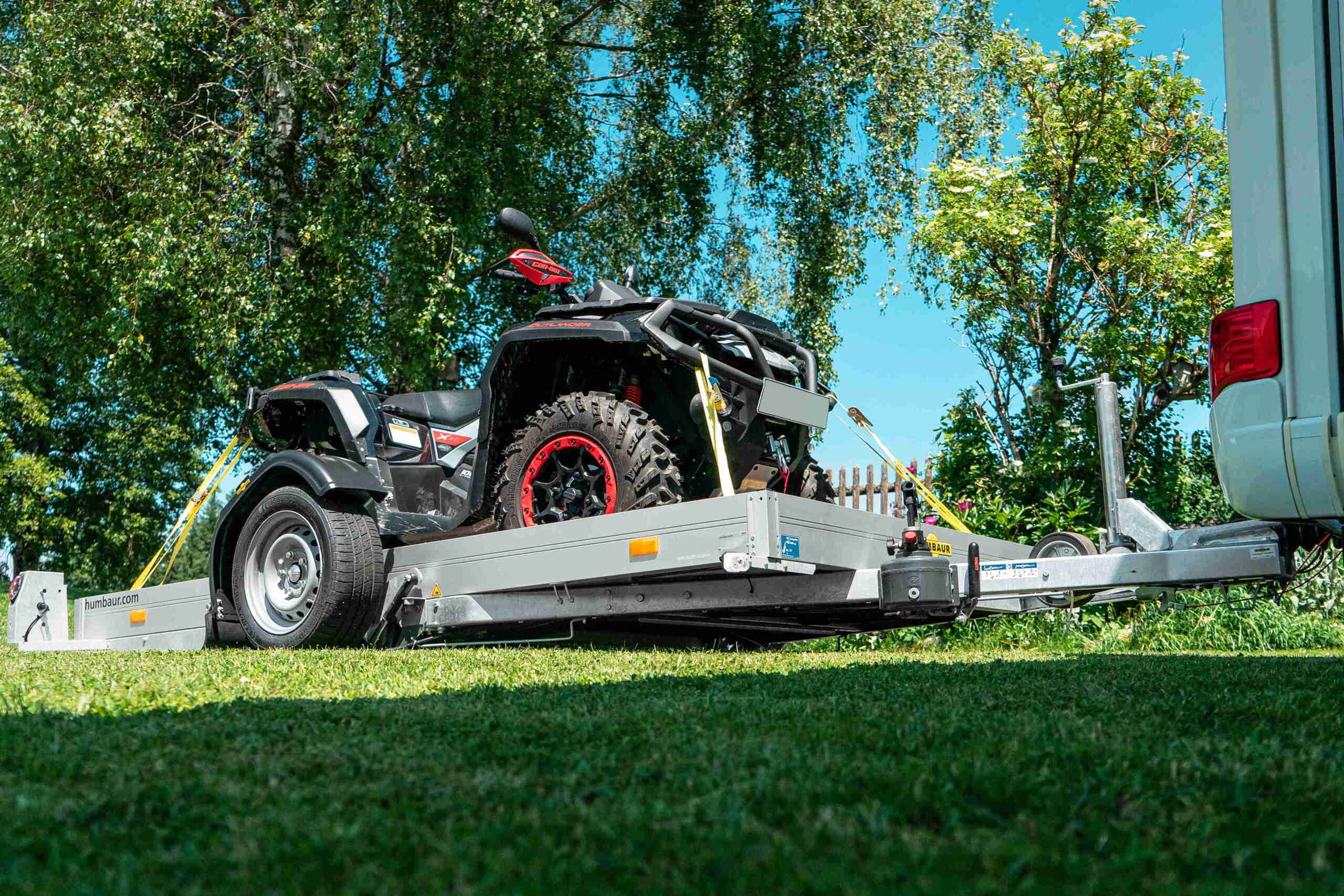 Humbaur Fahrzeugtransporter HKT senkbar